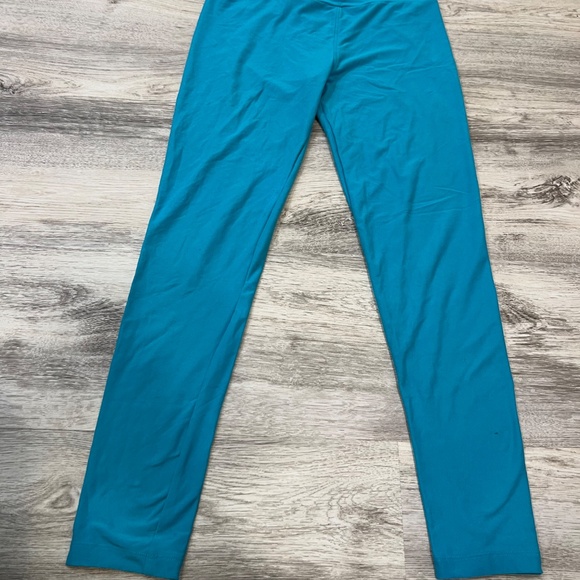 Lula Roe Leggings - Picture 2 of 4